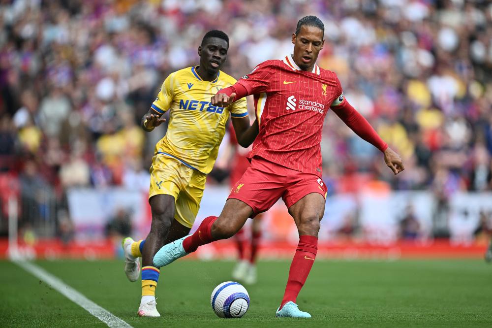 FIFA发布的世界杯赛程以美东时间计算，比北京时间慢12小时