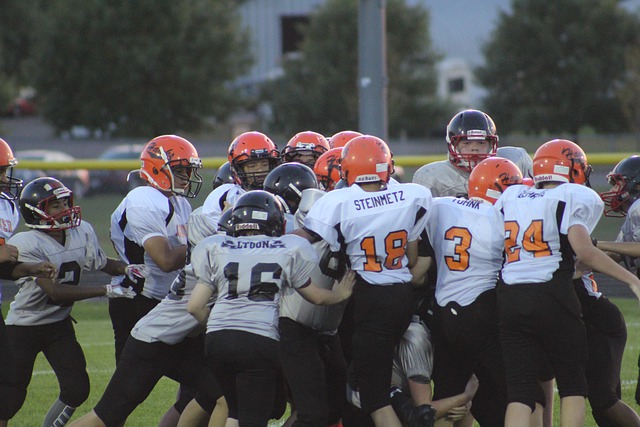 维拉客场4-3逆转布莱顿，终结其英超主场不败纪录，升至第三名。